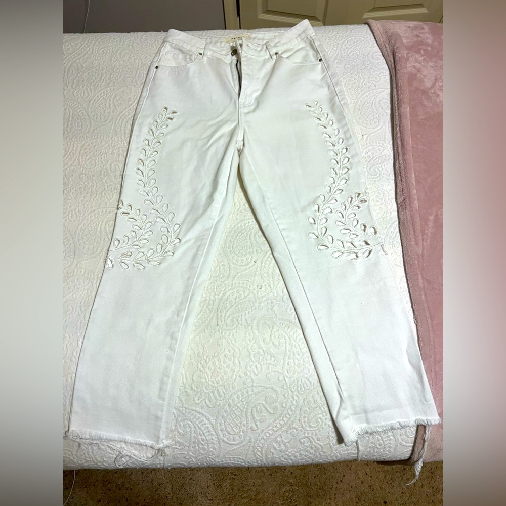 PacSun cut out white jeans